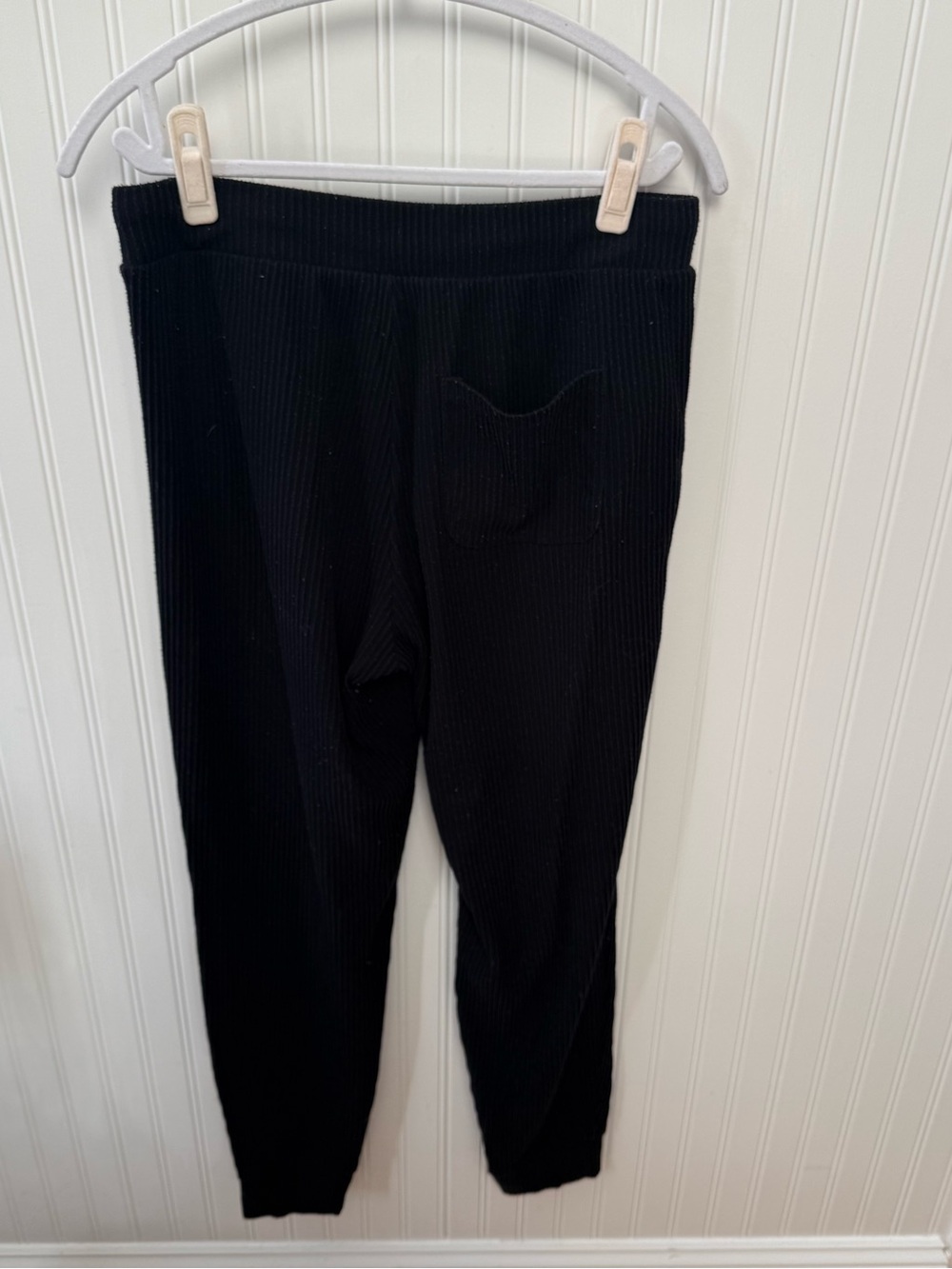 ALO Yoga Black Ribbed Joggers